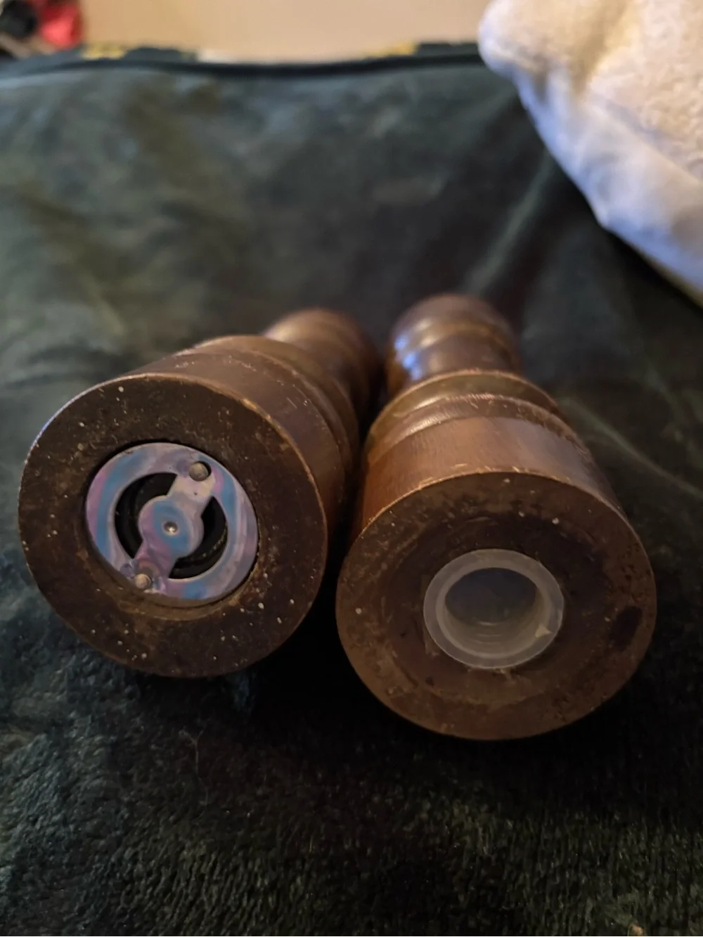 Wooden Salt and Pepper Shaker Mill Set- Brown